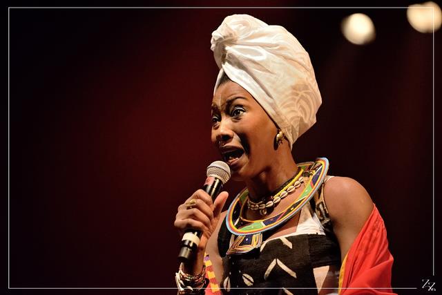 NIK_990236 Fatoumata Diawara 31-01-2019 (Zz) (p).jpg